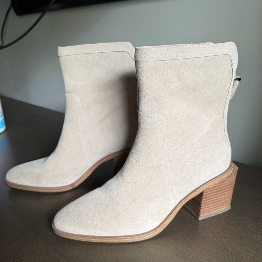 Vince Camuto Kortimy Water Repellent Suede Mid Shaft Boots 8.5